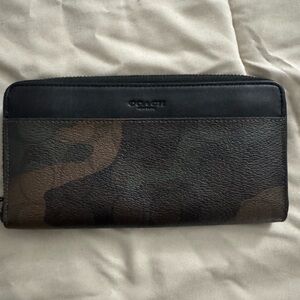 Men camo coach wallet